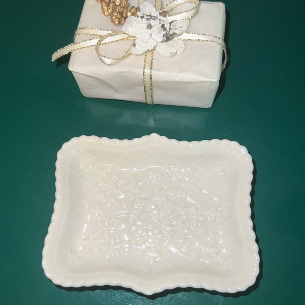 Lenox Wedding Promises Collection Soap/Trinket Dish Made in USA With Older Soap